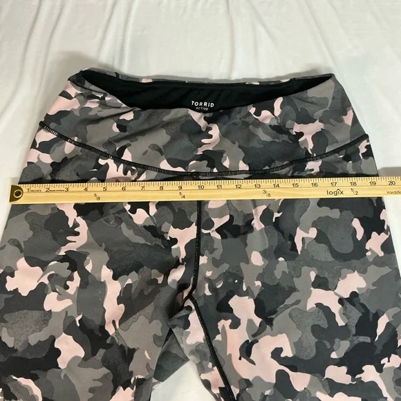 Torrid Women's Camouflage Leggings in Black, Gray, and Pink - Picture 5 of 8